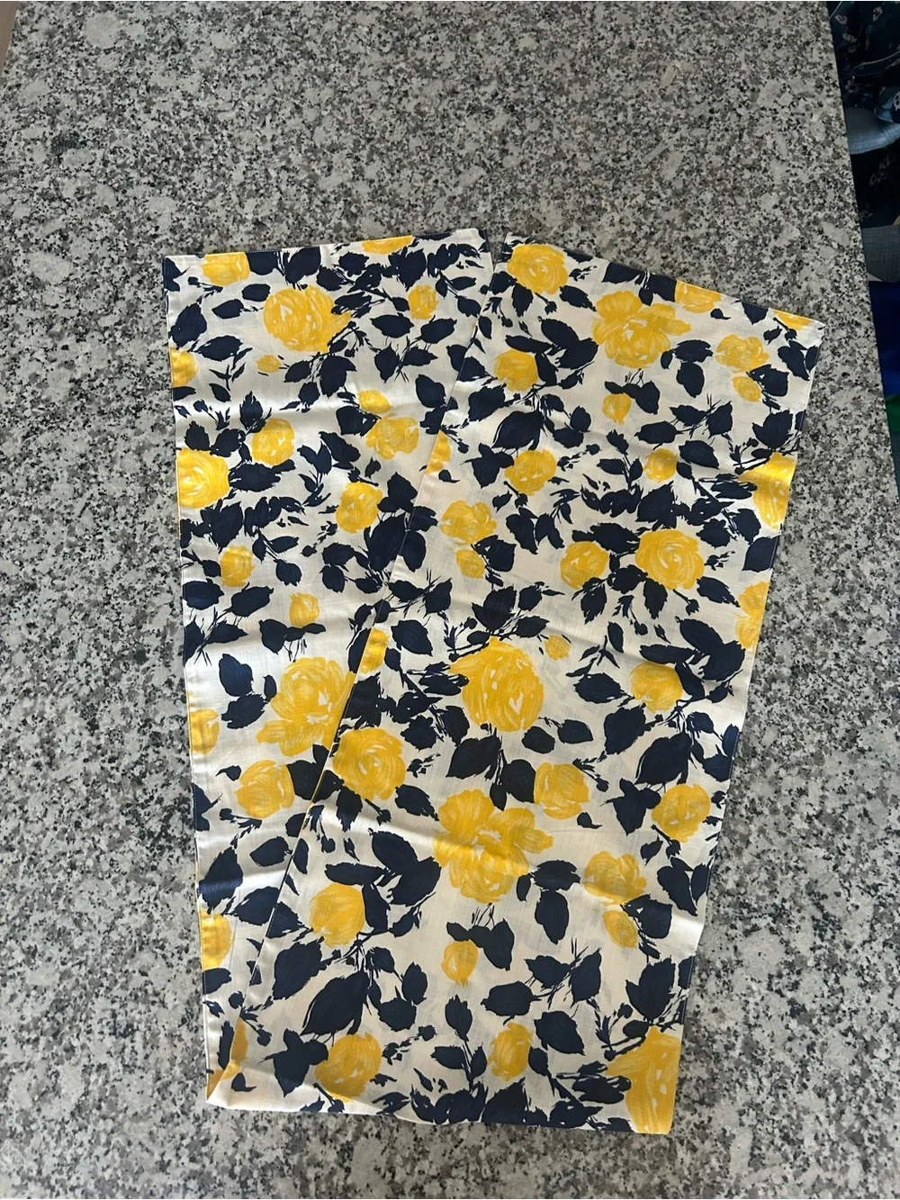 Kate Spade Garden Rose Table Cloth
